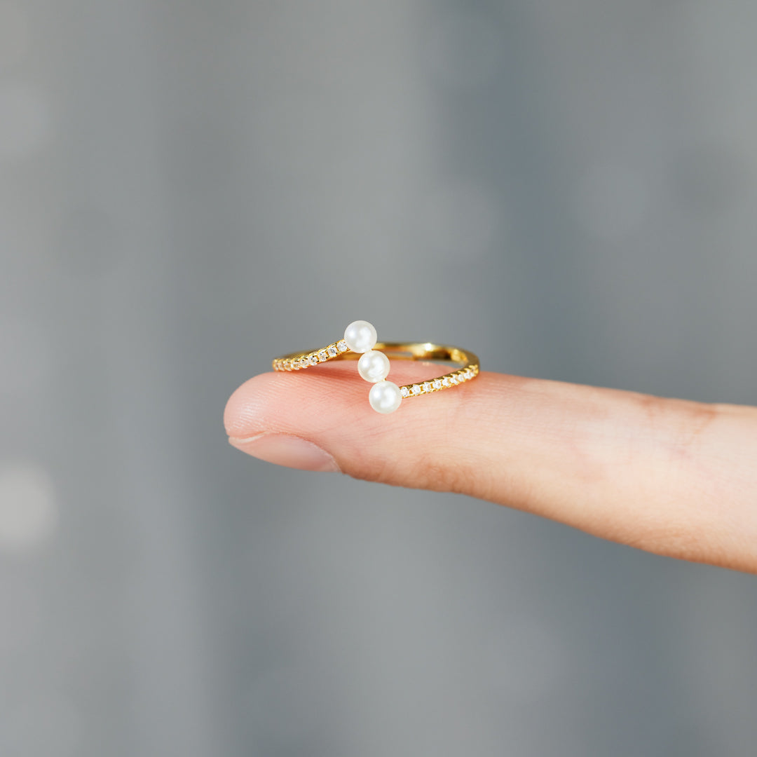 Past Present Future Triple Pearl Ring