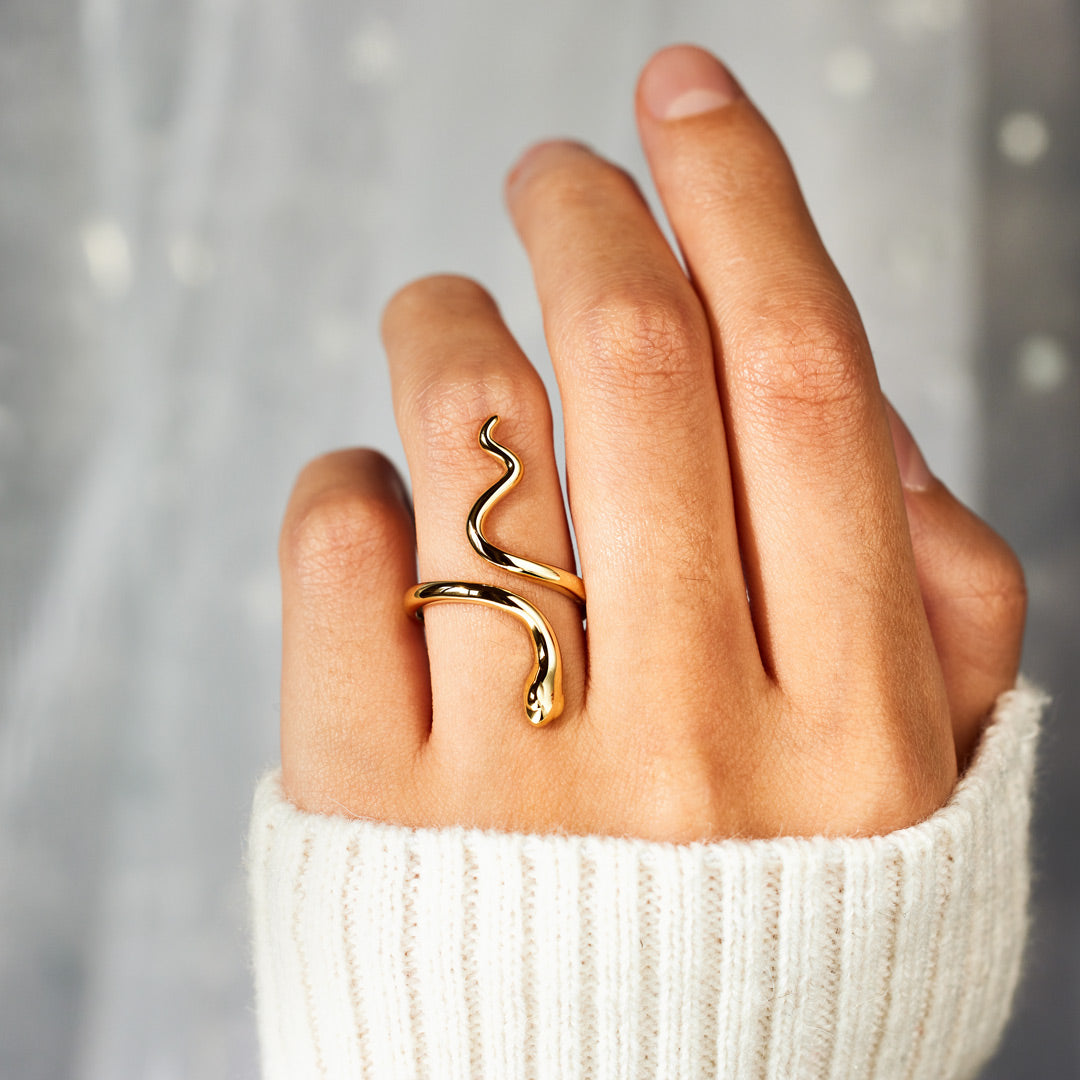 Be Free Minimalist Snake Open Ring