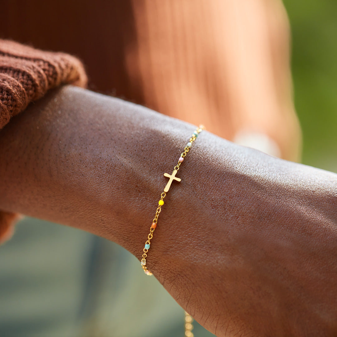 Friends Are God's Way Of Taking Care Of Us Cross Bracelet