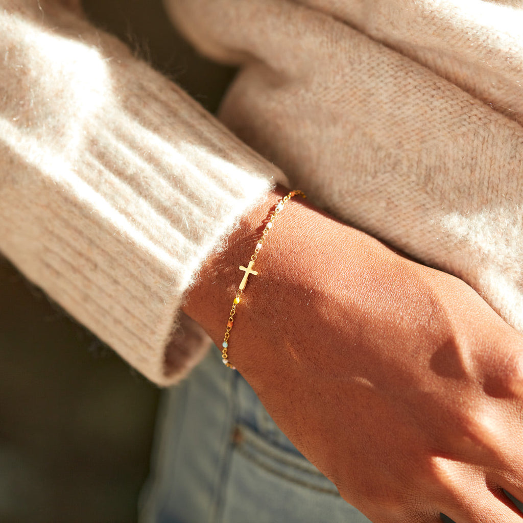 Friends Are God's Way Of Taking Care Of Us Cross Bracelet