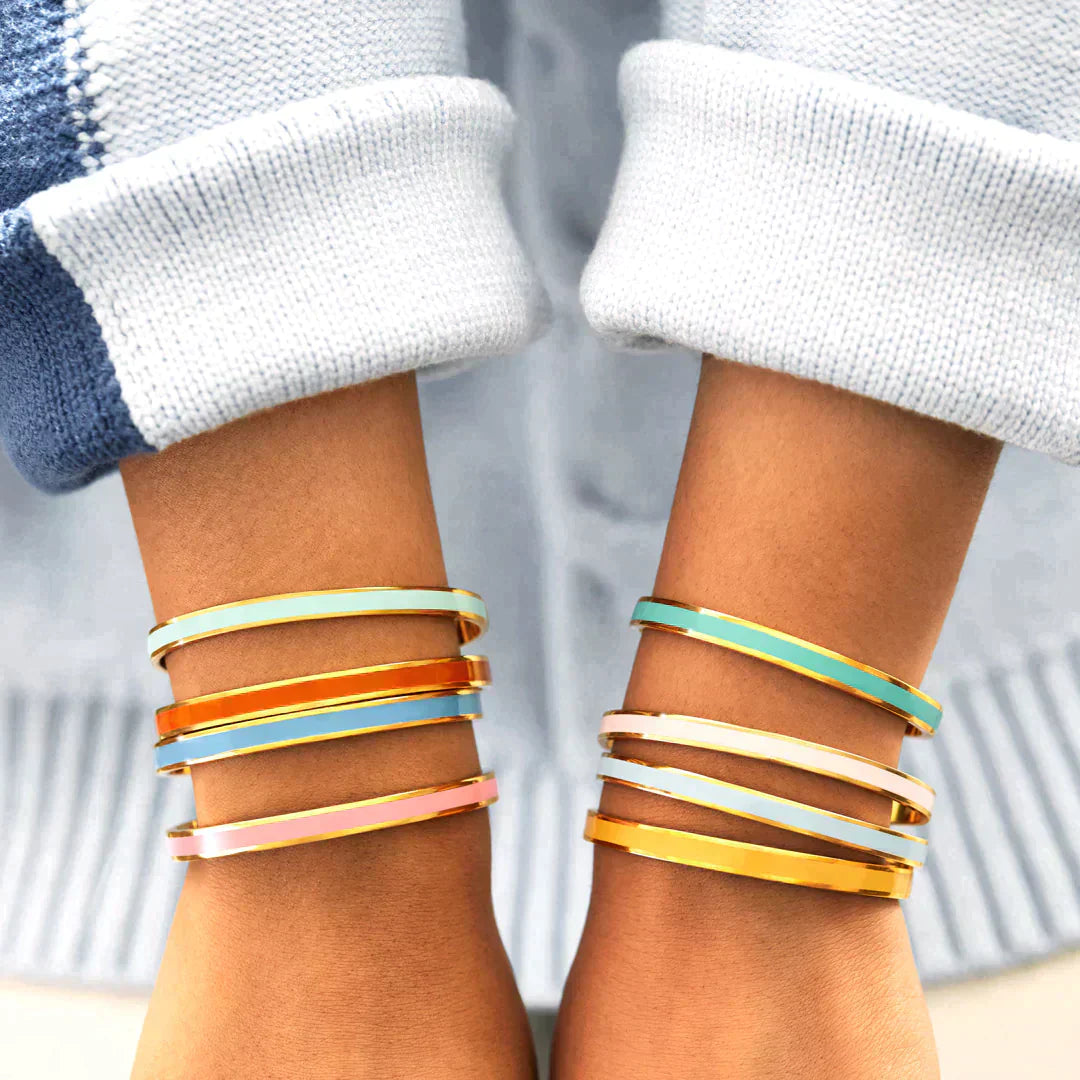 For Friends Color Bangle