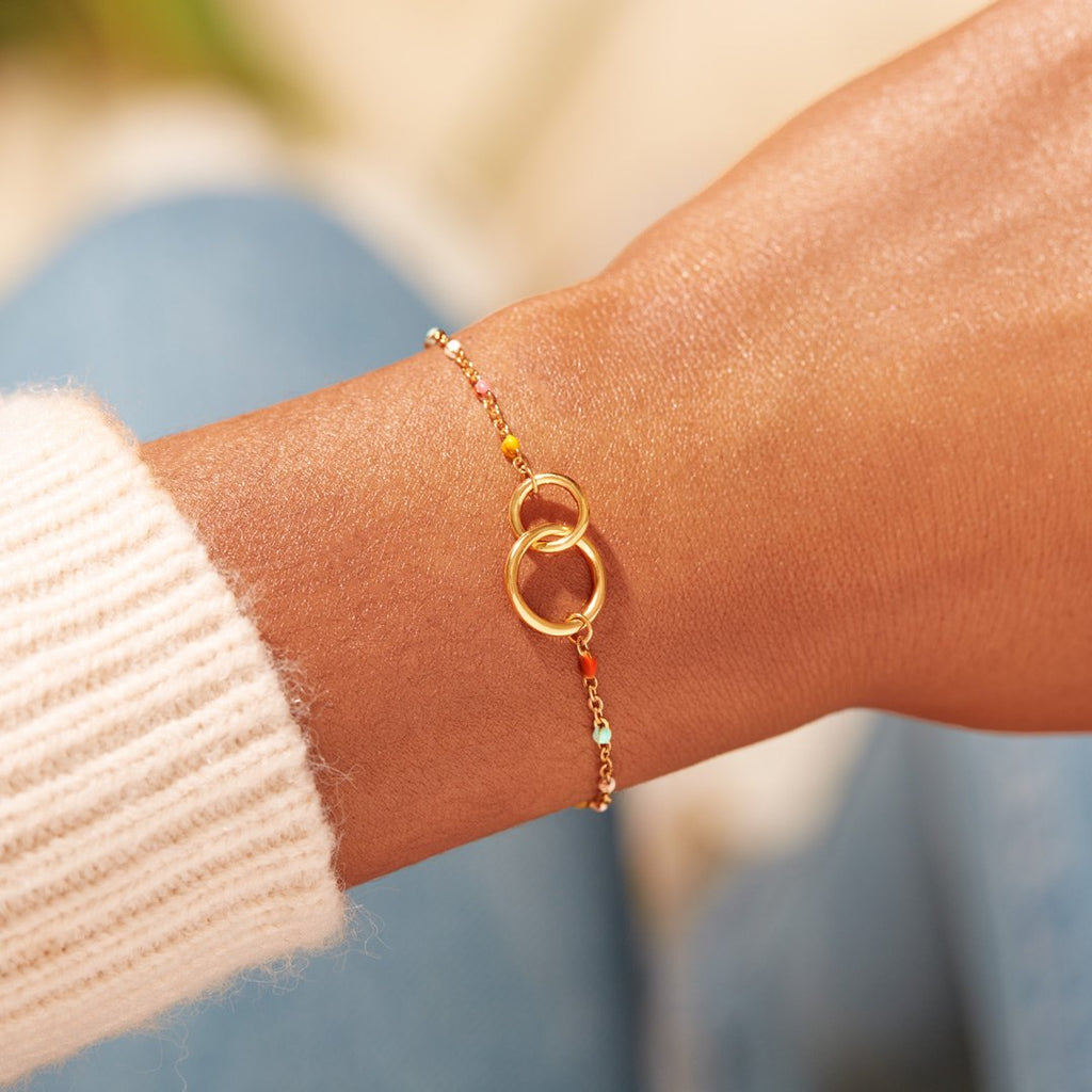 The Love Between Aunt & Niece Is Forever Interlocking Bracelet