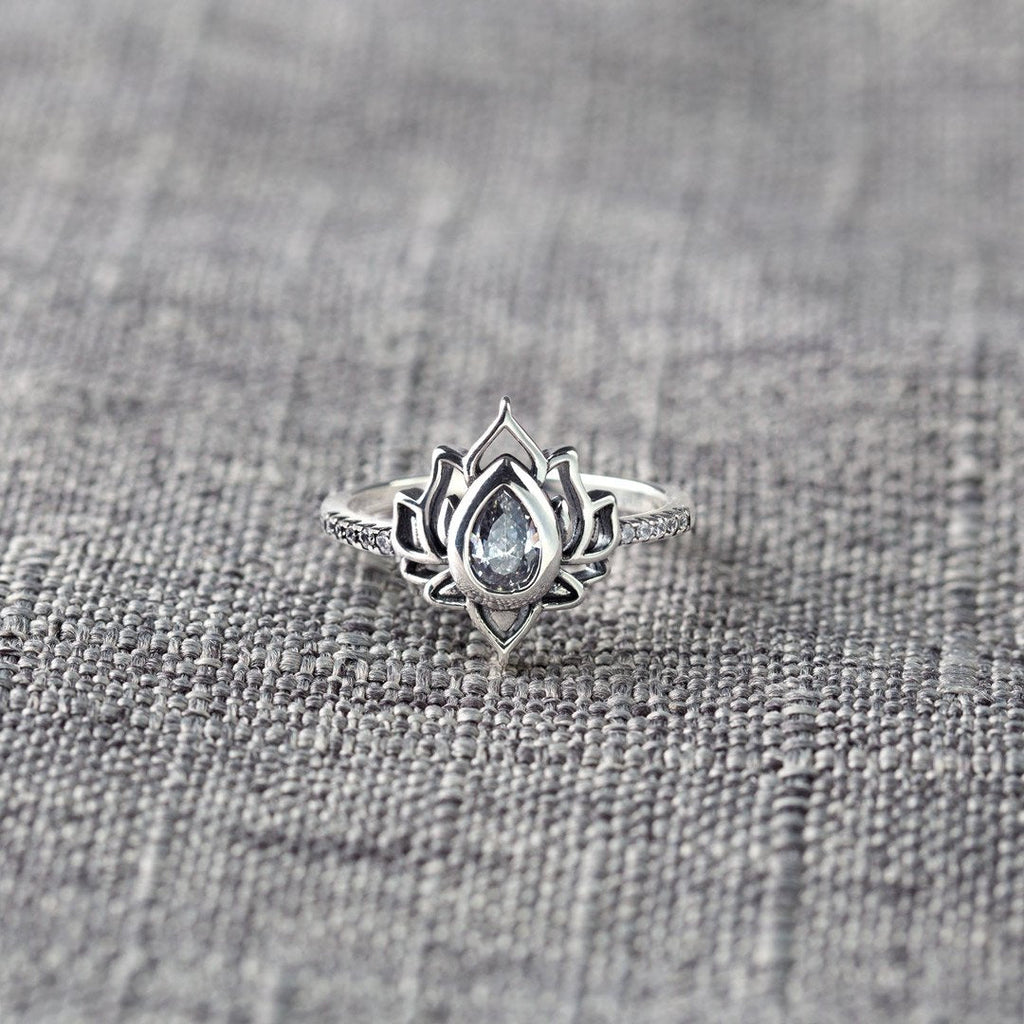 From Mom To Daughter No Mud No Lotus Ring