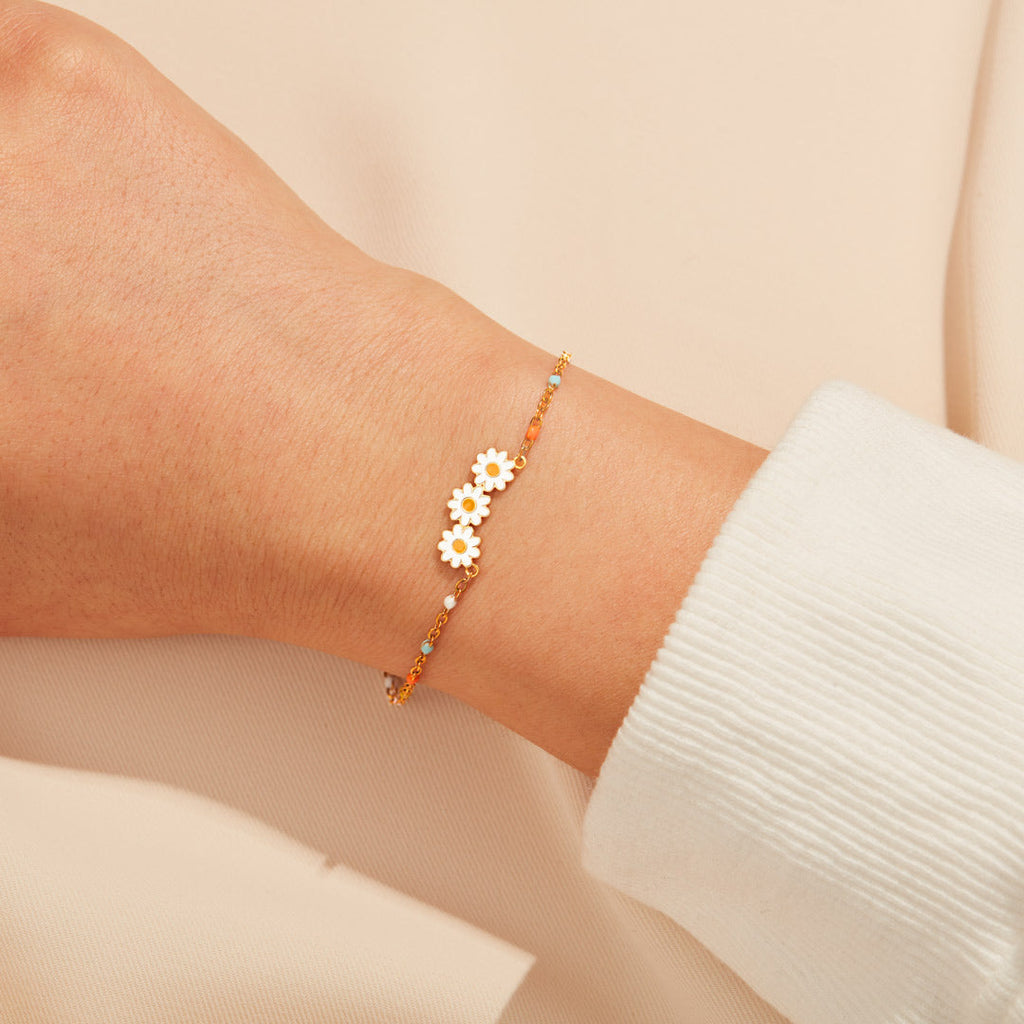 Three Generations Connected As One Triple Daisy Bracelet