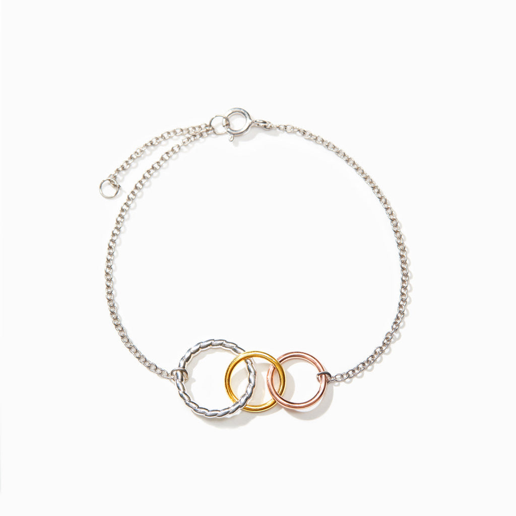 Girl Gang 2-6 Circles Bracelet