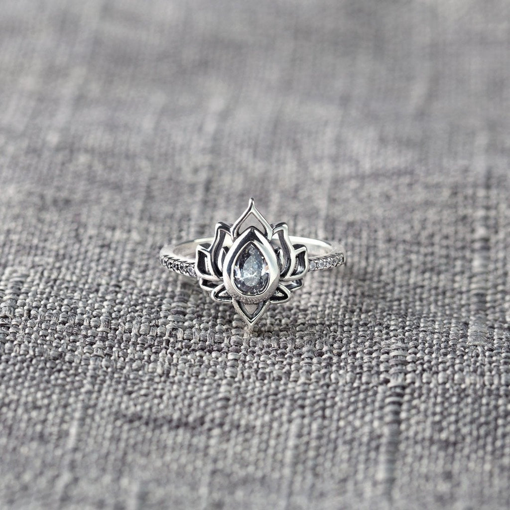 Same Girl Same Name Lotus Ring S925