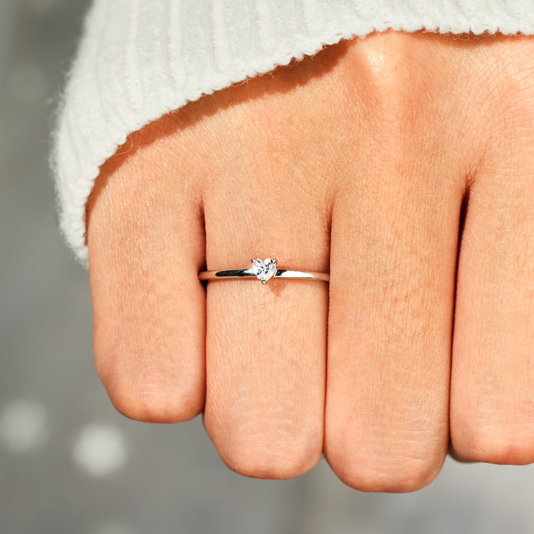 Bestie In The World Dainty Heart Ring
