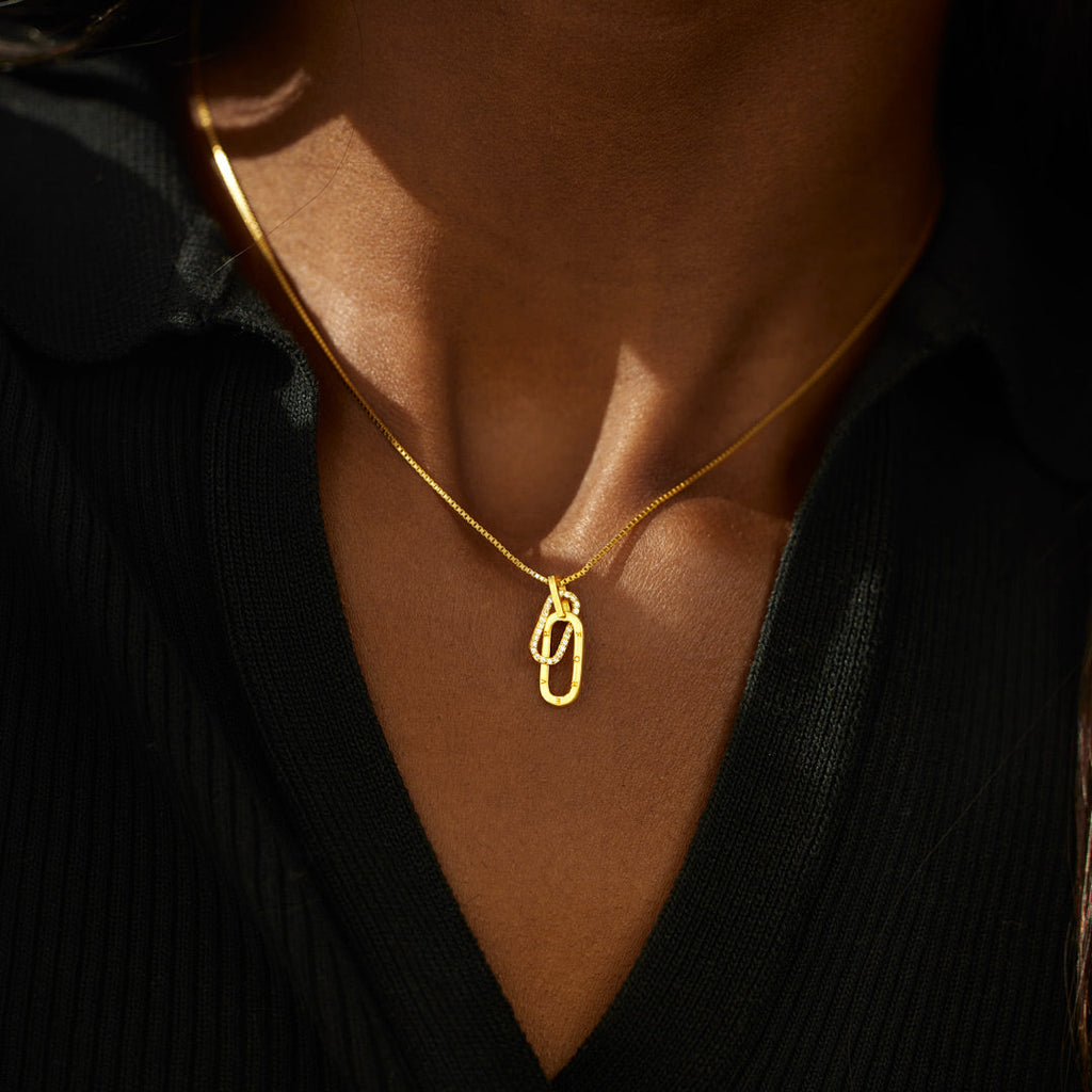 Special Bond Rectangle Interlocking Necklace