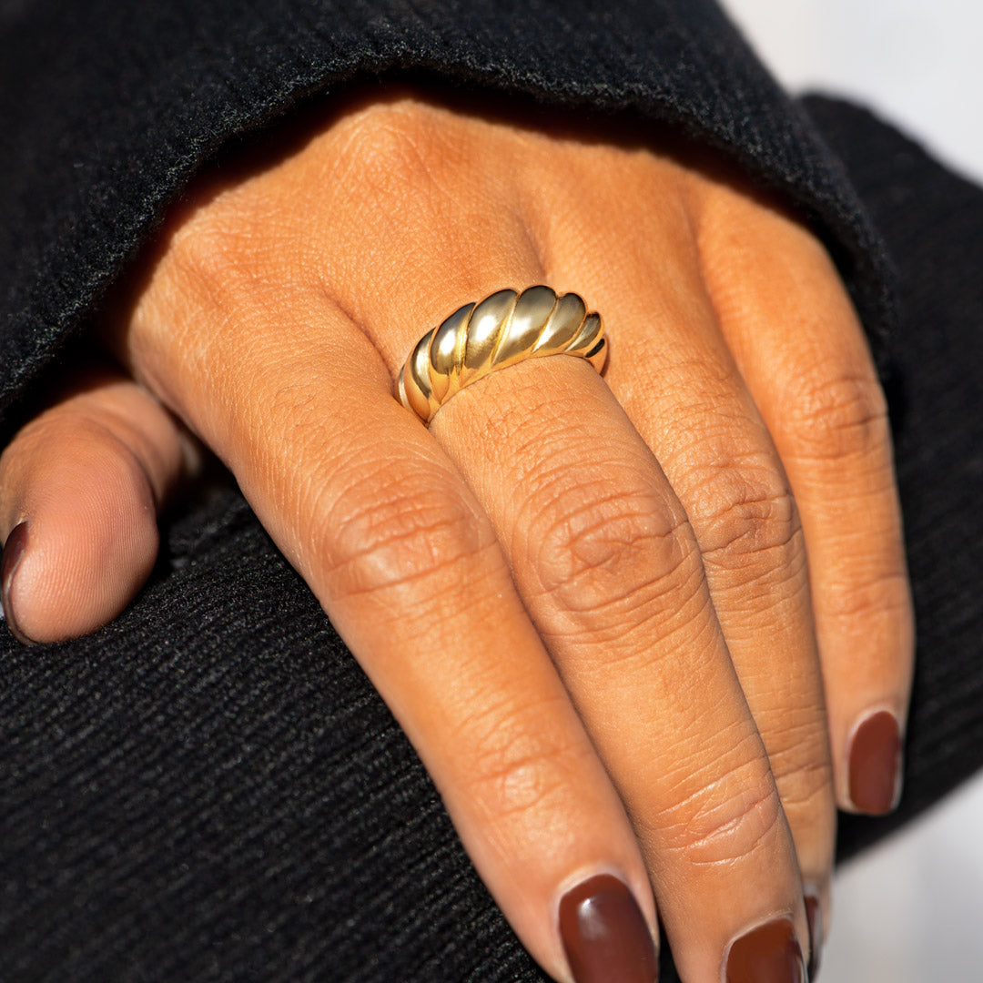 Croissant Dôme Ring