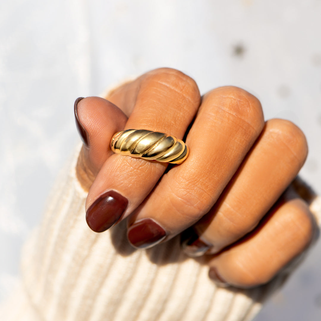 Croissant Dôme Ring
