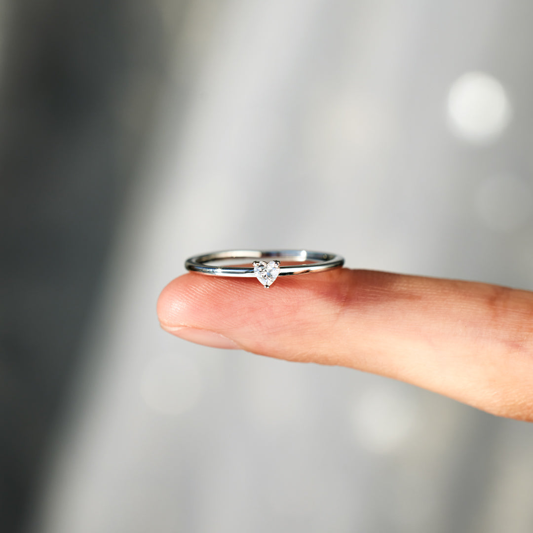 Bestie In The World Dainty Heart Ring
